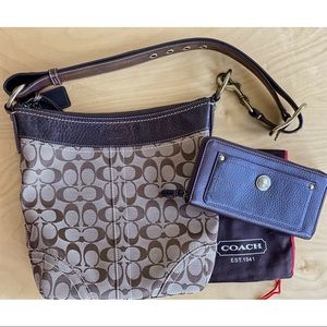 COACH Signature Medium Duffle Bag